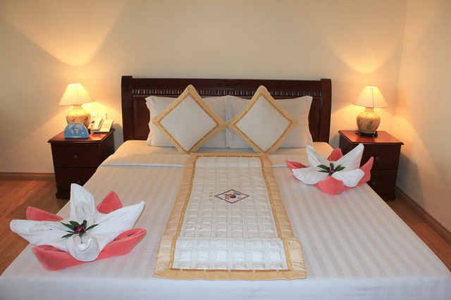 Phòng Deluxe - Hotel24h.net